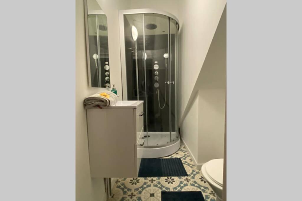 Luxury 1Bedroom Apartment Mons Esterno foto
