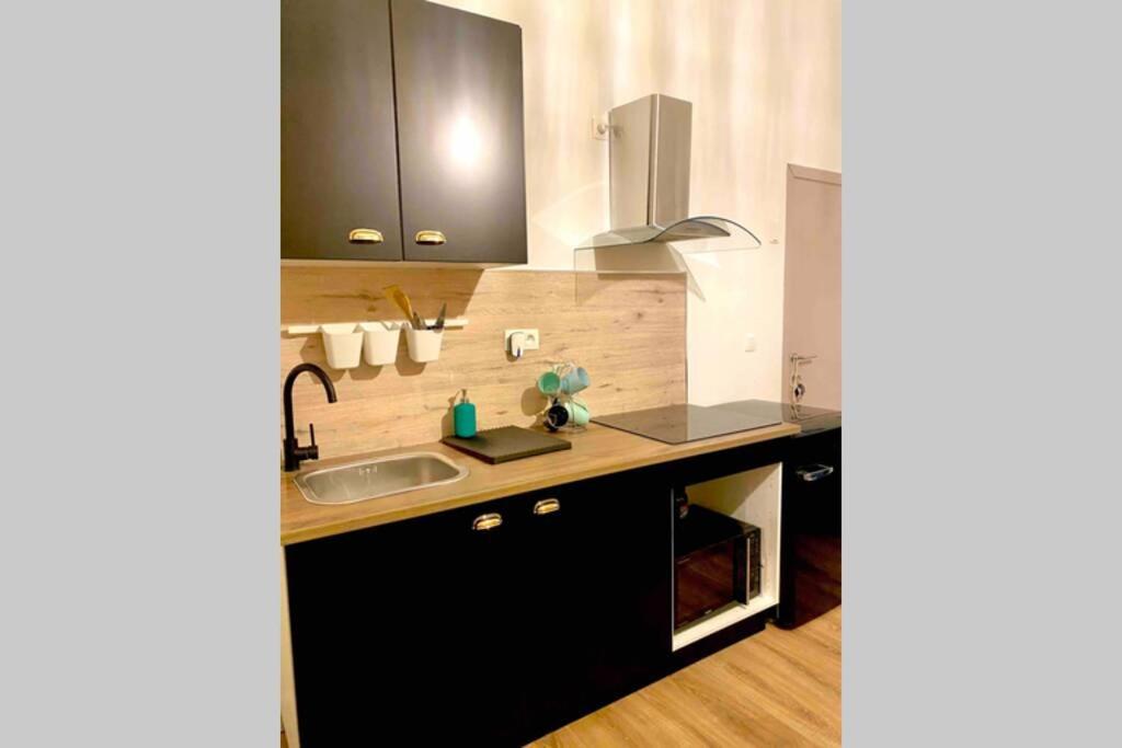 Luxury 1Bedroom Apartment Mons Esterno foto